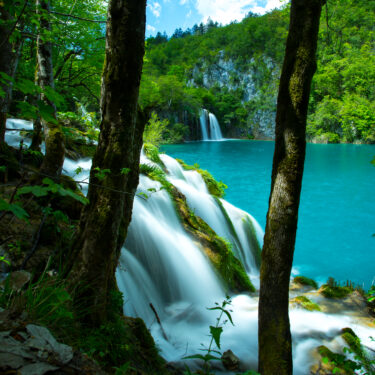 From Zagreb to Zadar via Plitvice Lakes Tour | Travel with a local driver
