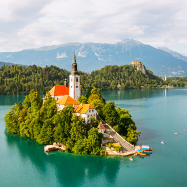Private Transfer from Zagreb to Bled | Travel with a local driver